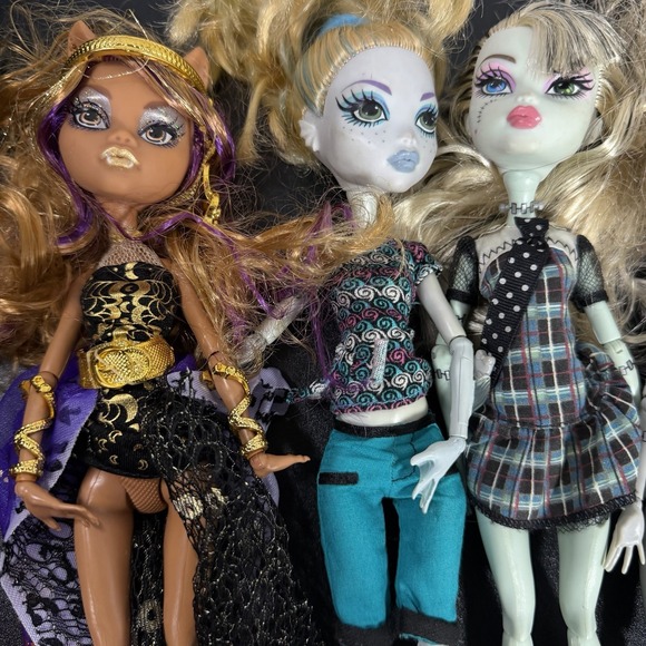 Lot of 7 Monster High Dolls Clothes Accessories 2008-2011 Mattel G1 - Picture 2 of 12
